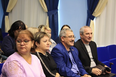 Председатель территориальной избирательной комиссии Глазуновского района Александр Горло, 11 октября 2022 года, принял участие в торжественном мероприятии «Хозяйки территории»